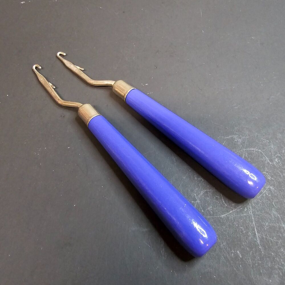 Lot of 2 Vtg Blue Handle Latch Hook Tools, Shillcraft Redicut Made in England